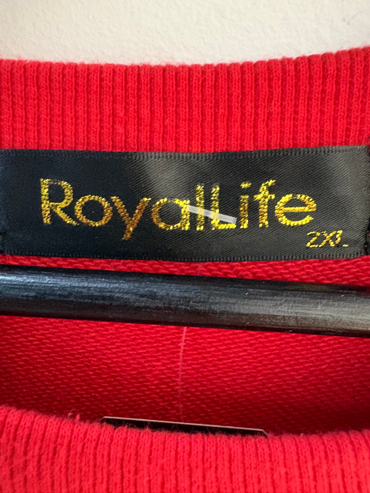 RoyalLife King of Hearts Chenille Graphic Crewneck Sweatshirt Red
