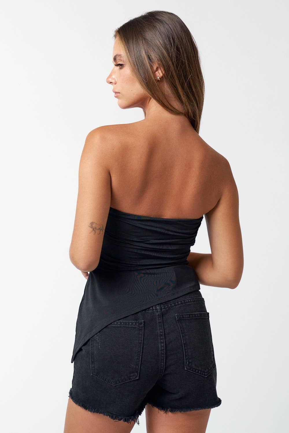 Blue Blush - BT20154 ASYMMETRICAL TUBE TOP: OFF WHITE / M