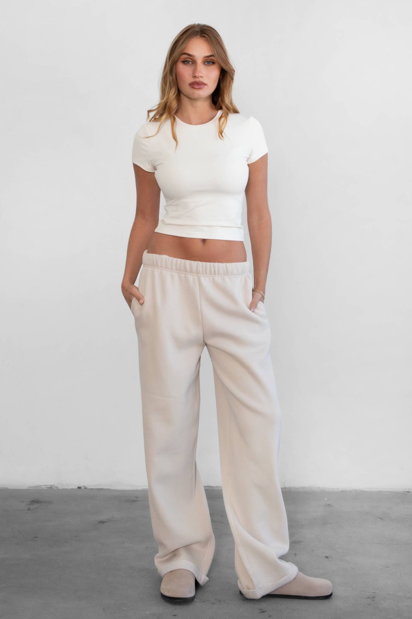 TICTOC - ARIET Brushed Poly Elevated Round Neck Short Sleeve Top : Blush / 3 SMALL 2 MEDIUM 1 LARGE