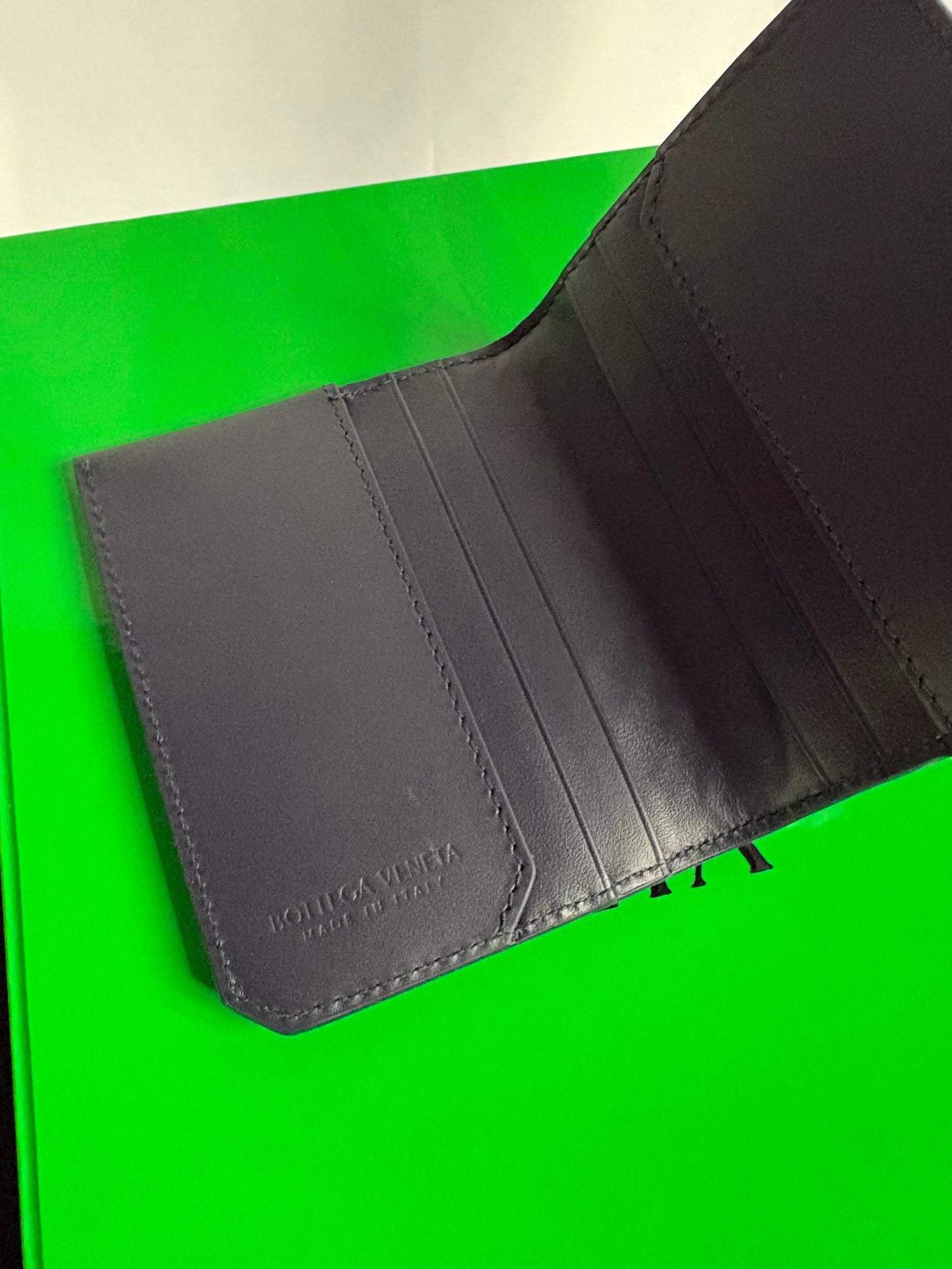 Bottega Veneta Intrecciato Black Leather Bi-Fold Wallet Made in Italy with Box