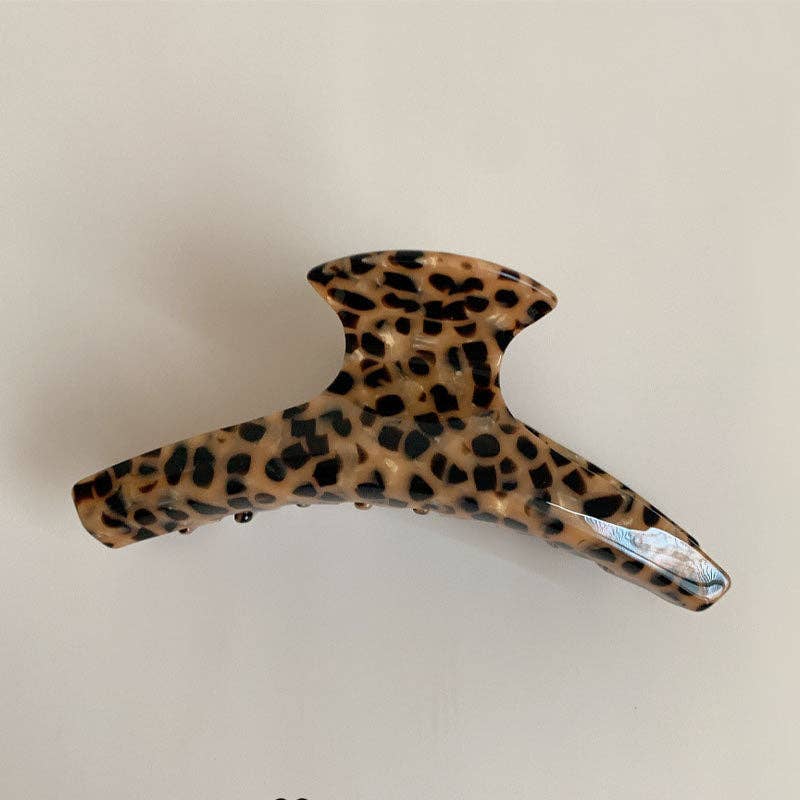 Dipped Shop - Leopard Print Hollow Geometric Acetate Hair Claw DP25F993: 3#