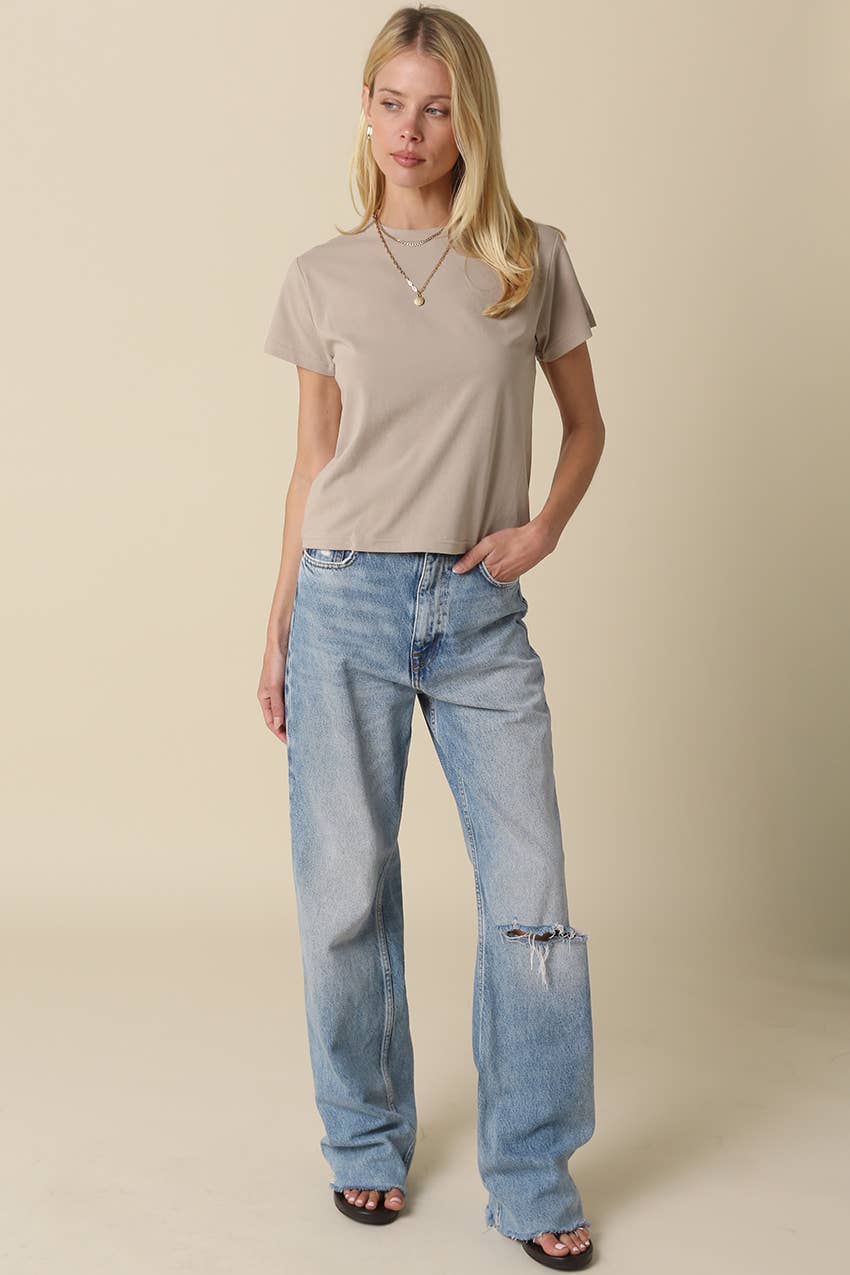 Olivaceous - Maia Classic Crewneck T-Shirt: White / Contemporary / M