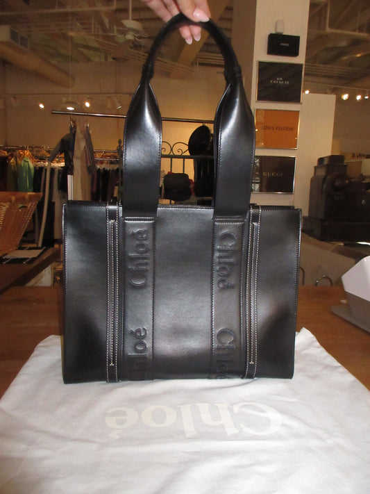 Chloé Woody Medium Leather Tote – Black Calfskin
