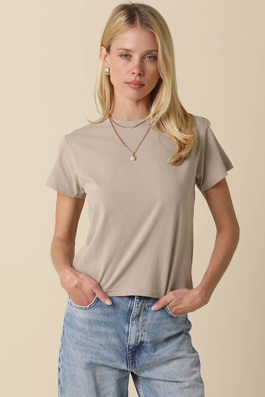 Olivaceous - Maia Classic Crewneck T-Shirt: White / Contemporary / M