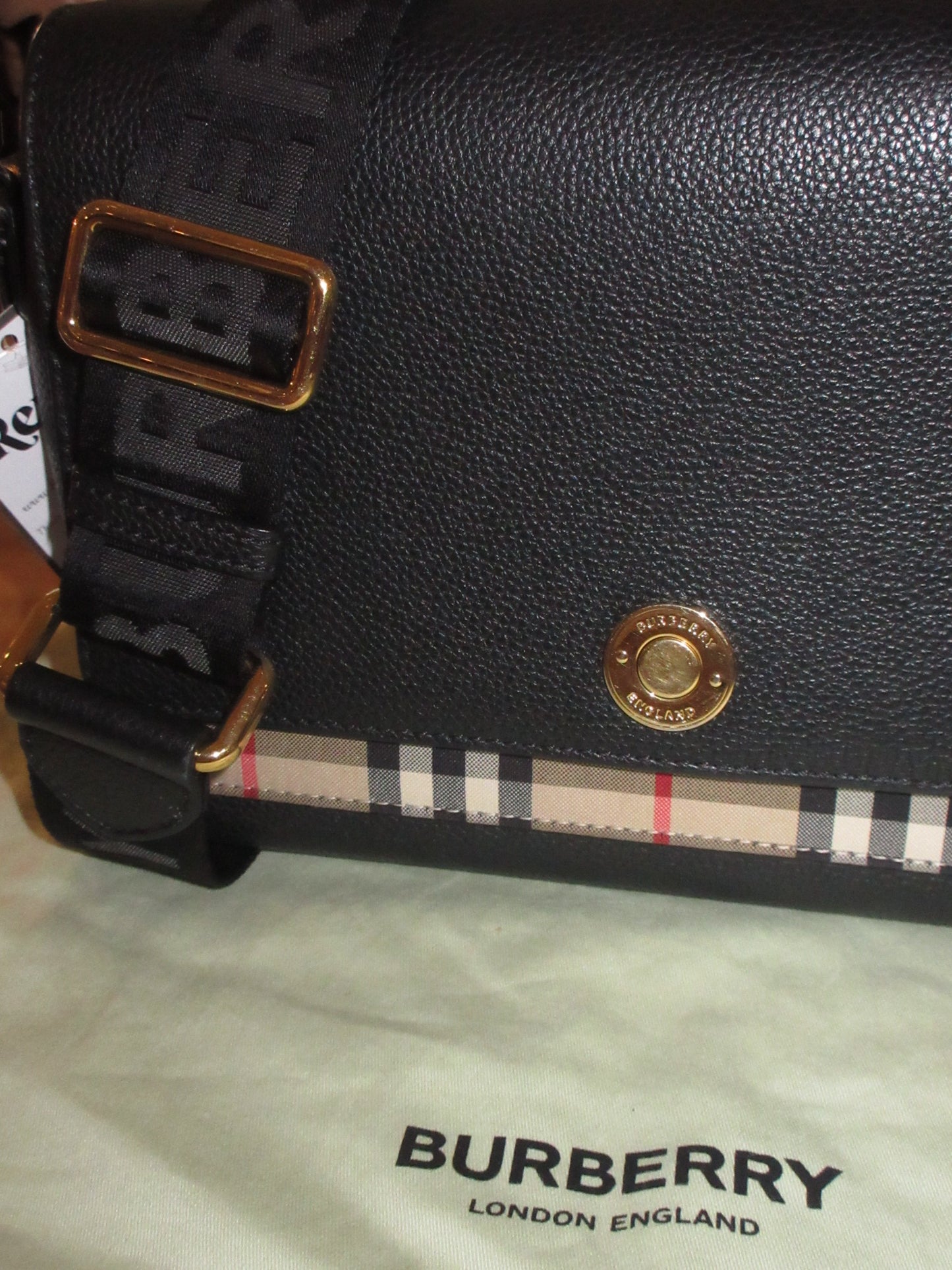 Burberry Hampshire Leather Crossbody Bag – Black with Vintage Check Trim