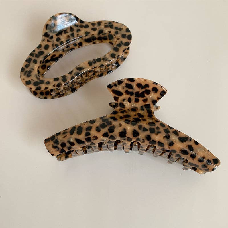 Dipped Shop - Leopard Print Hollow Geometric Acetate Hair Claw DP25F993: 3#