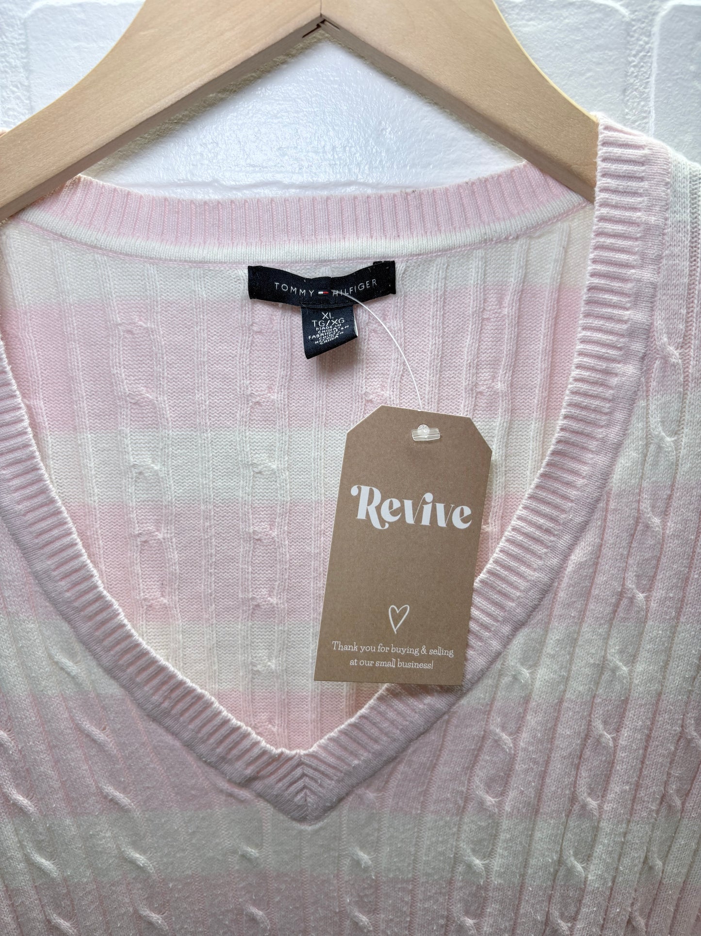 Tommy Hilfiger Pink & White Stripe Cable-Knit V-Neck Sweater – Size XL