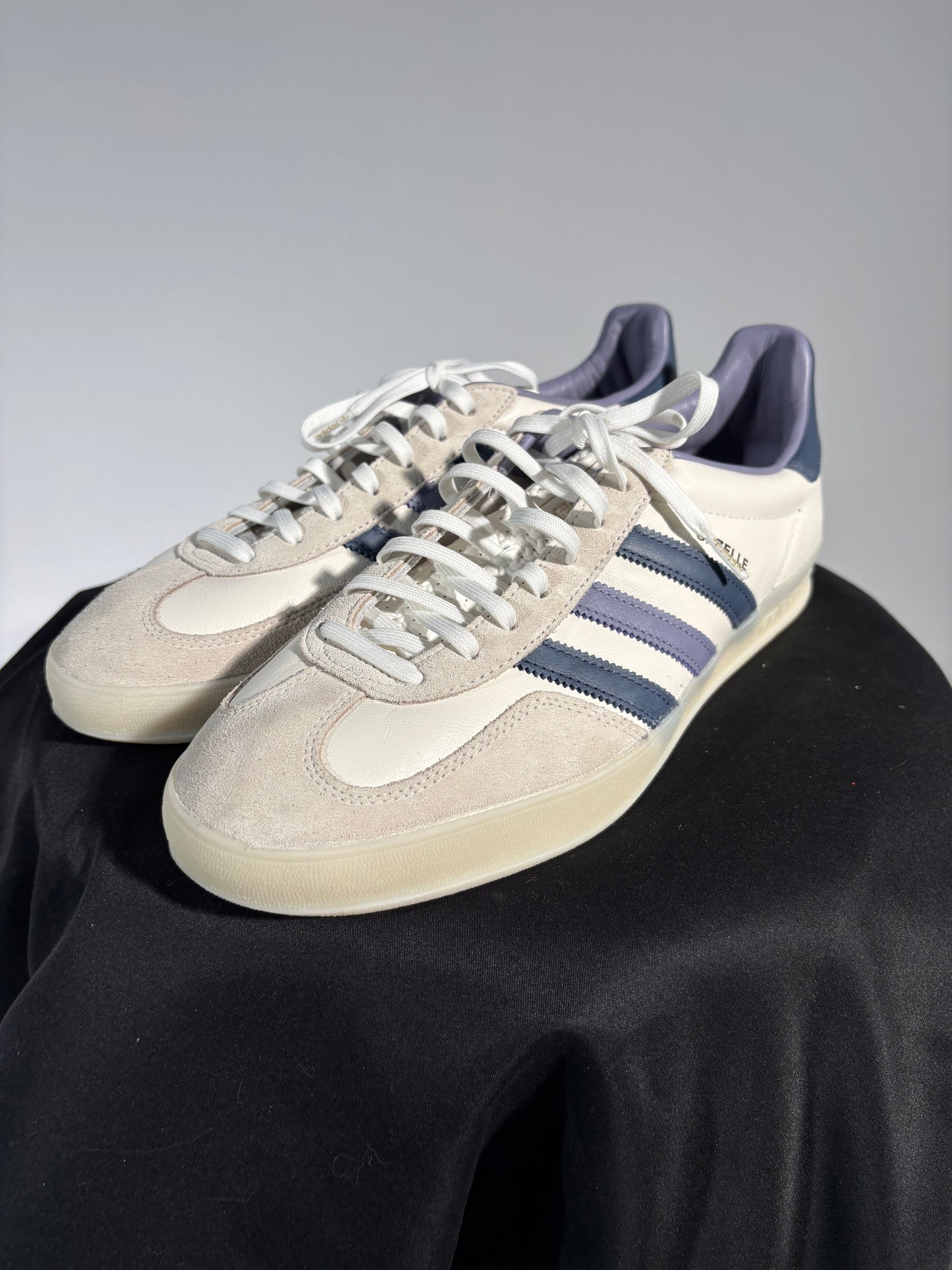 Adidas Gazelle White & Blue Low-Top Sneakers