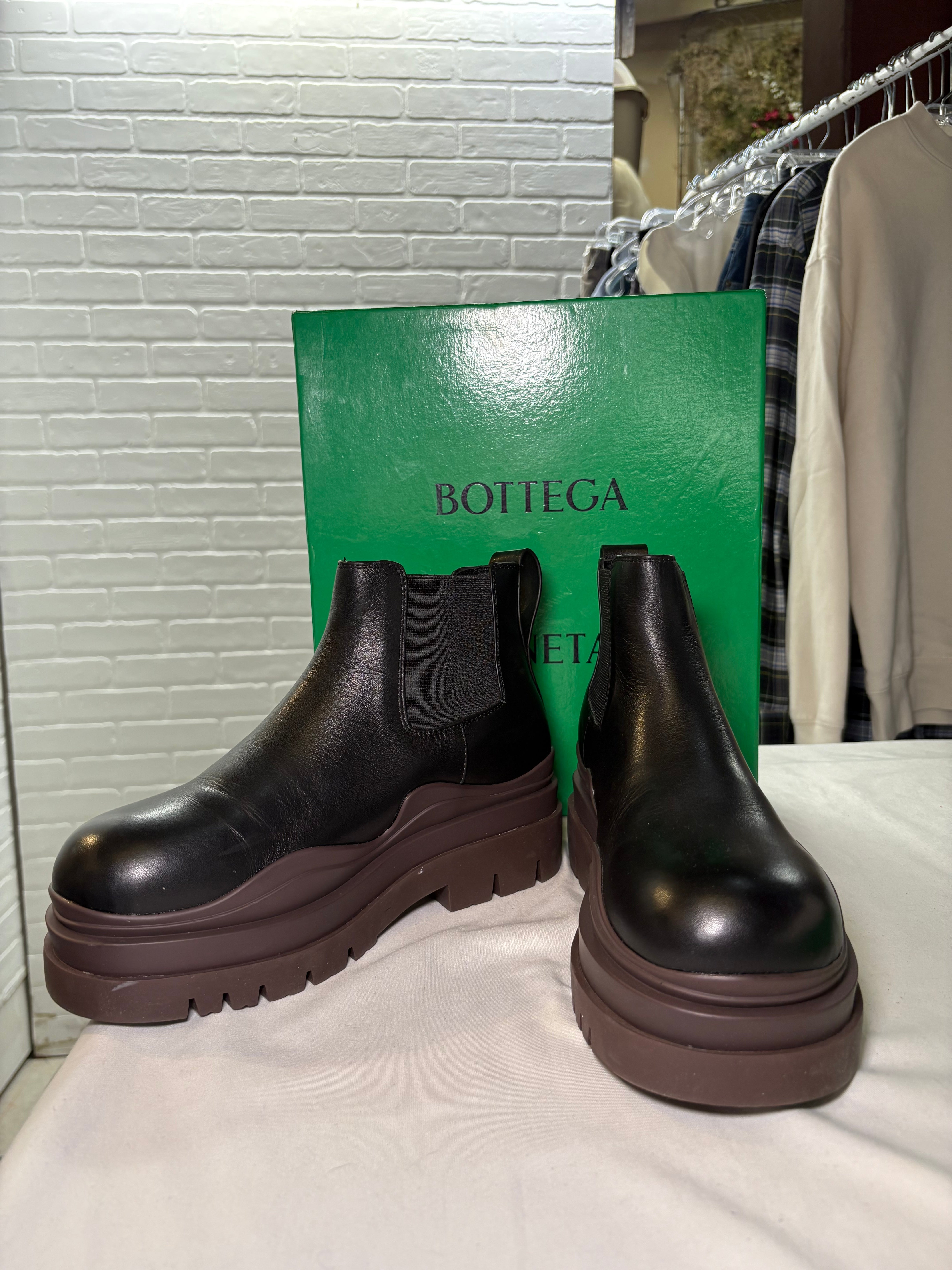 Bottega Veneta Chunky Chelsea Boots – Black Leather with Lug Sole