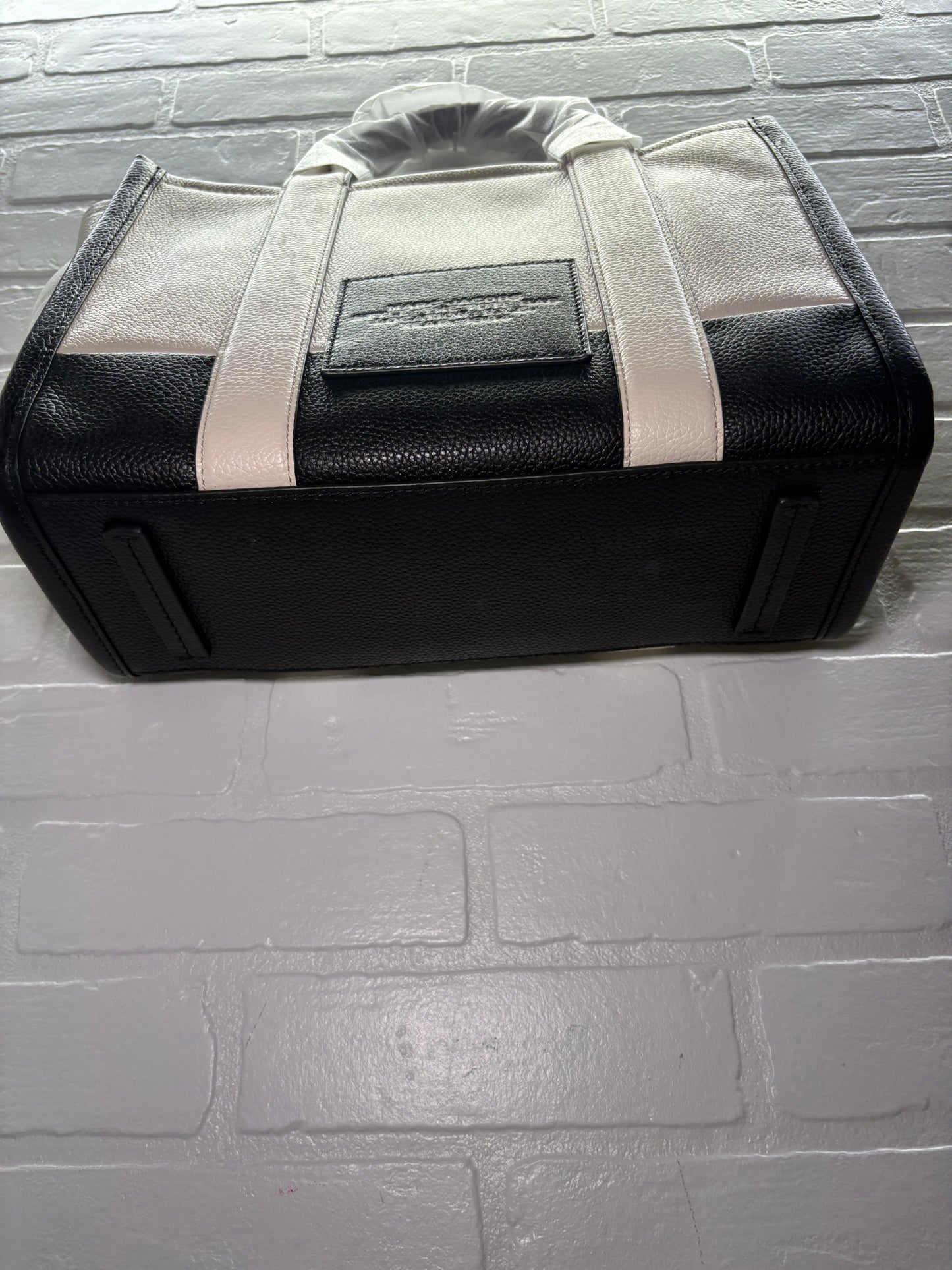 Marc Jacobs The Tote Bag Large Leather Tote – Black & White