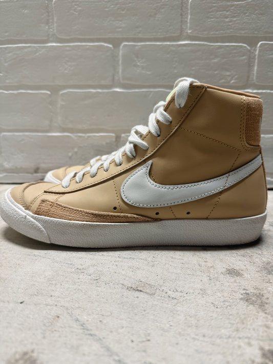 Woman’s Nike Blazer Mid '77  Sesame