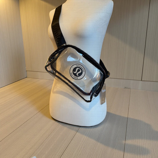 Lululemon Everywhere Belt Bag