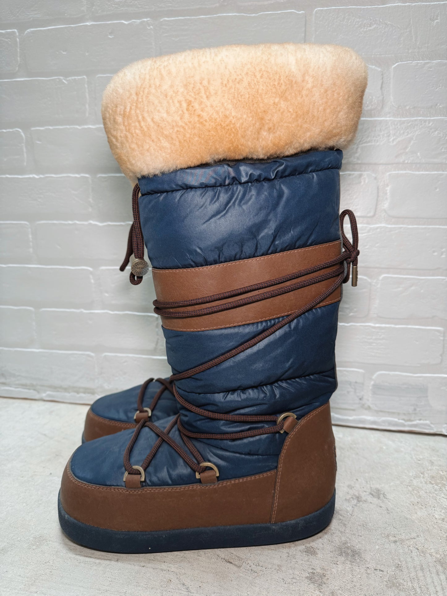 UGG Australia Cottrell Snow Boots
