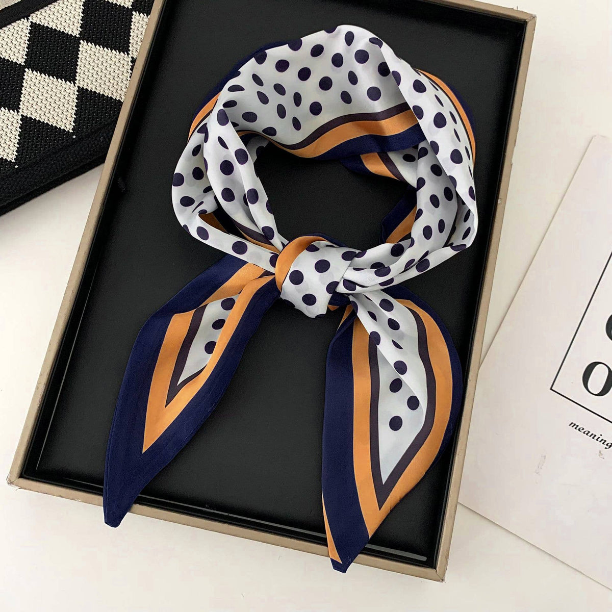MKS America - Retro Multi-Functional Ribbon Scarf: NO-14 / M